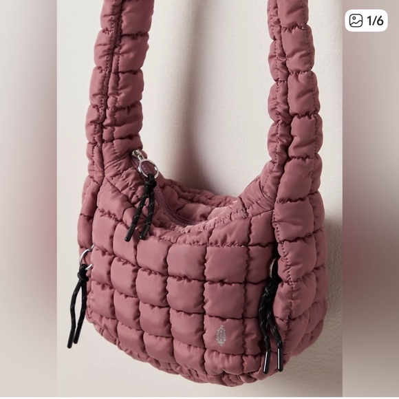 FP Movement Quilted Mini Carryall Sling. NWT!!! In RARE COLOR Mystic Mauve!! - Picture 1 of 6